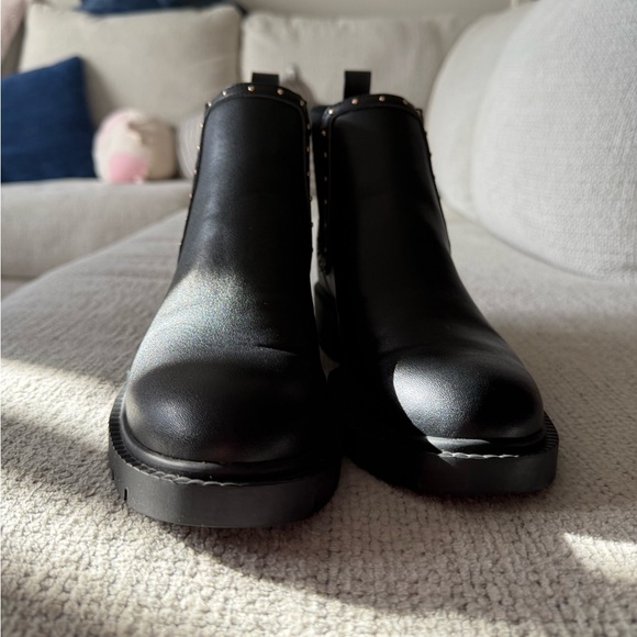 Coach Leather Chelsea Boot with Gold Studded Detail - Picture 6 of 8